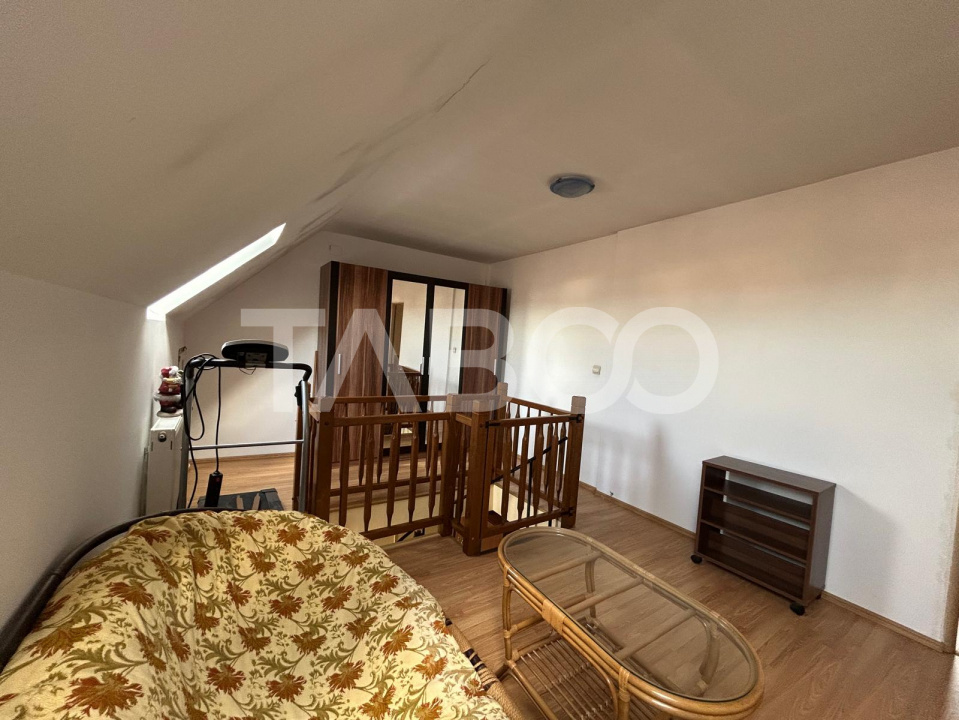 Apartament de vanzare 74mpu la mansarda in zona Terezian
