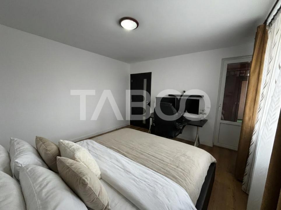Apartament de vanzare 82 mp 3 camere doua balcoane Zona Rahovei
