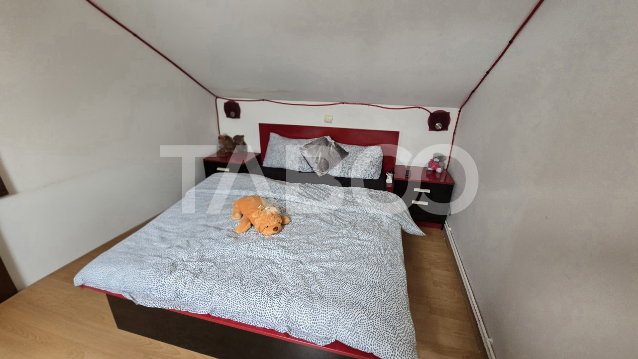 Apartament de vanzare 82mp 4 camere 2 bai in zona Rahovei Sibiu