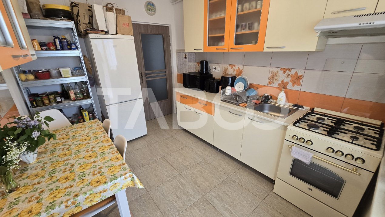 Apartament de vanzare Arhitectilor 3 camere 3 balcoane 2 bai parcare 