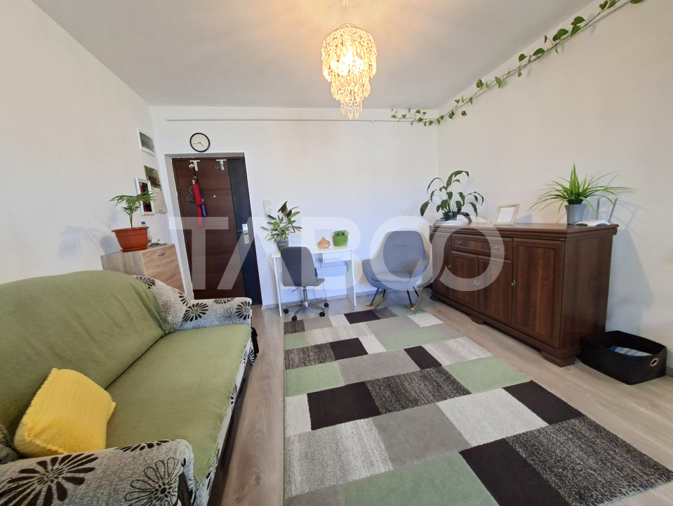Apartament de vanzare Calea Surii Mici 3 camere balcon loc de parcare