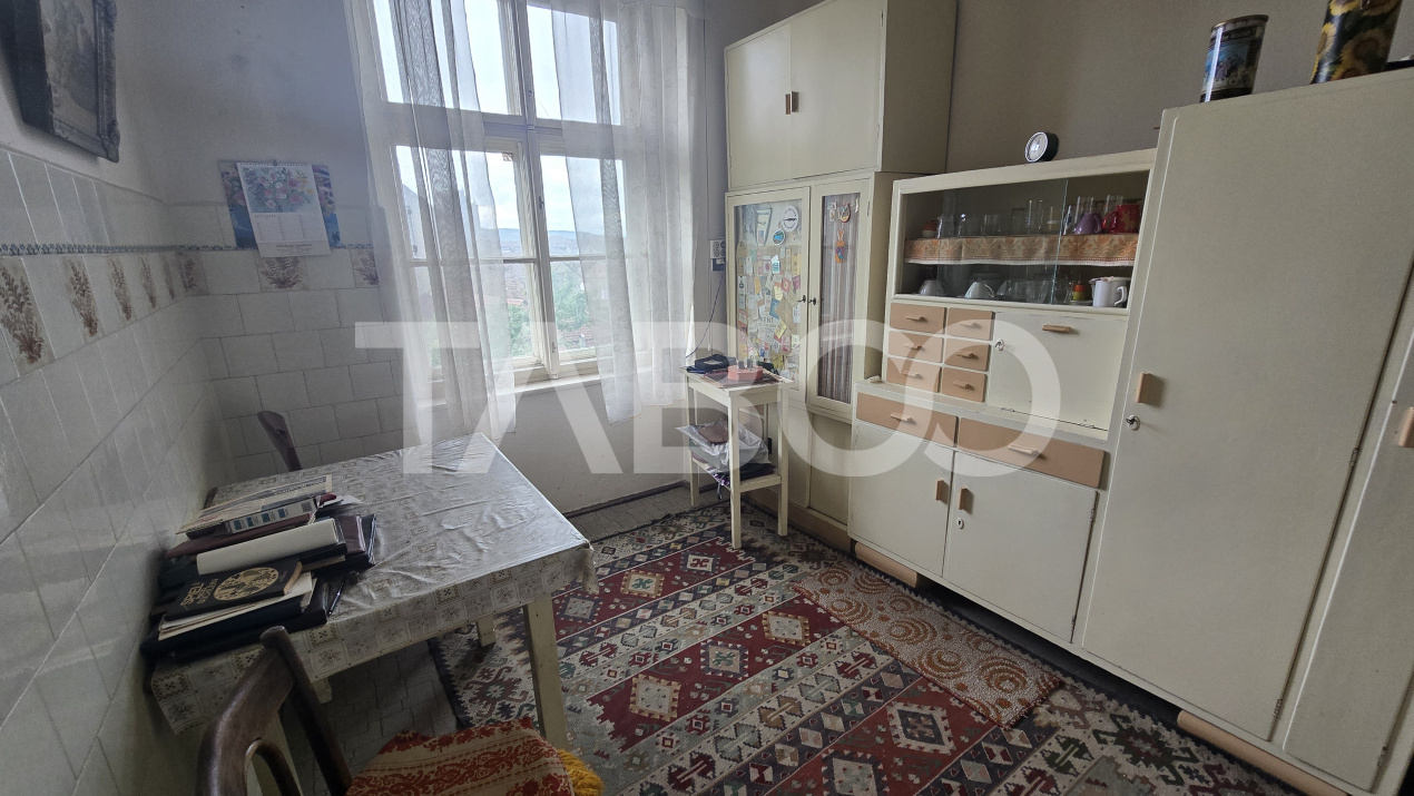 Apartament de vanzare Central 2 camere 2 bai pretabil regim hotelier