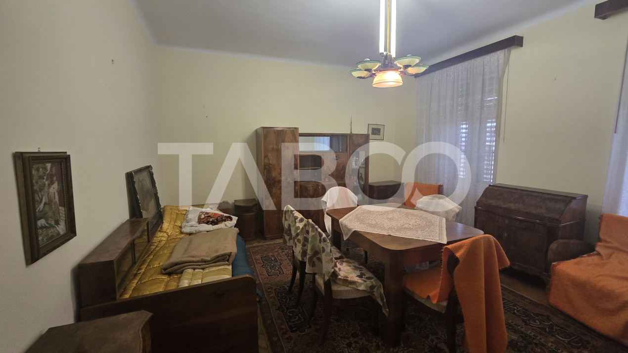 Apartament de vanzare Central 2 camere 2 bai pretabil regim hotelier