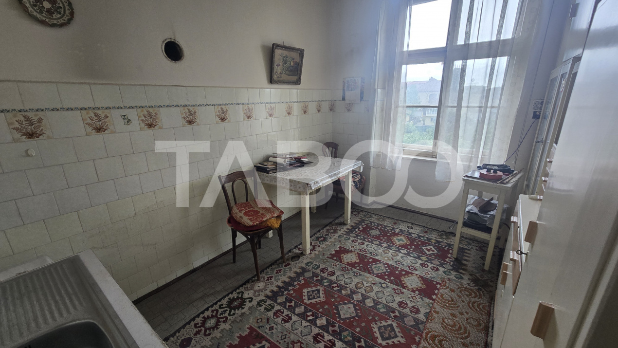 Apartament de vanzare Central 2 camere 2 bai pretabil regim hotelier