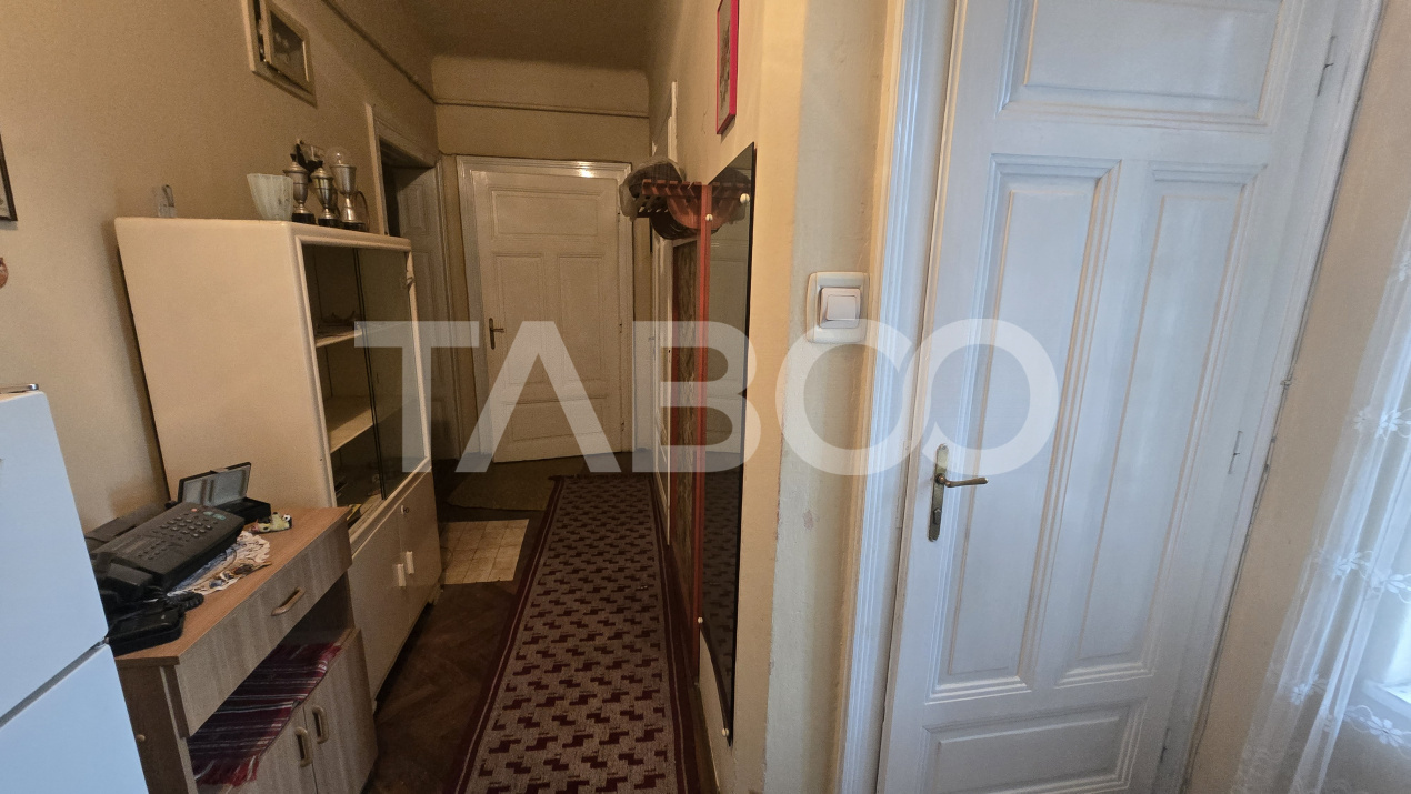Apartament de vanzare Central 2 camere 2 bai pretabil regim hotelier