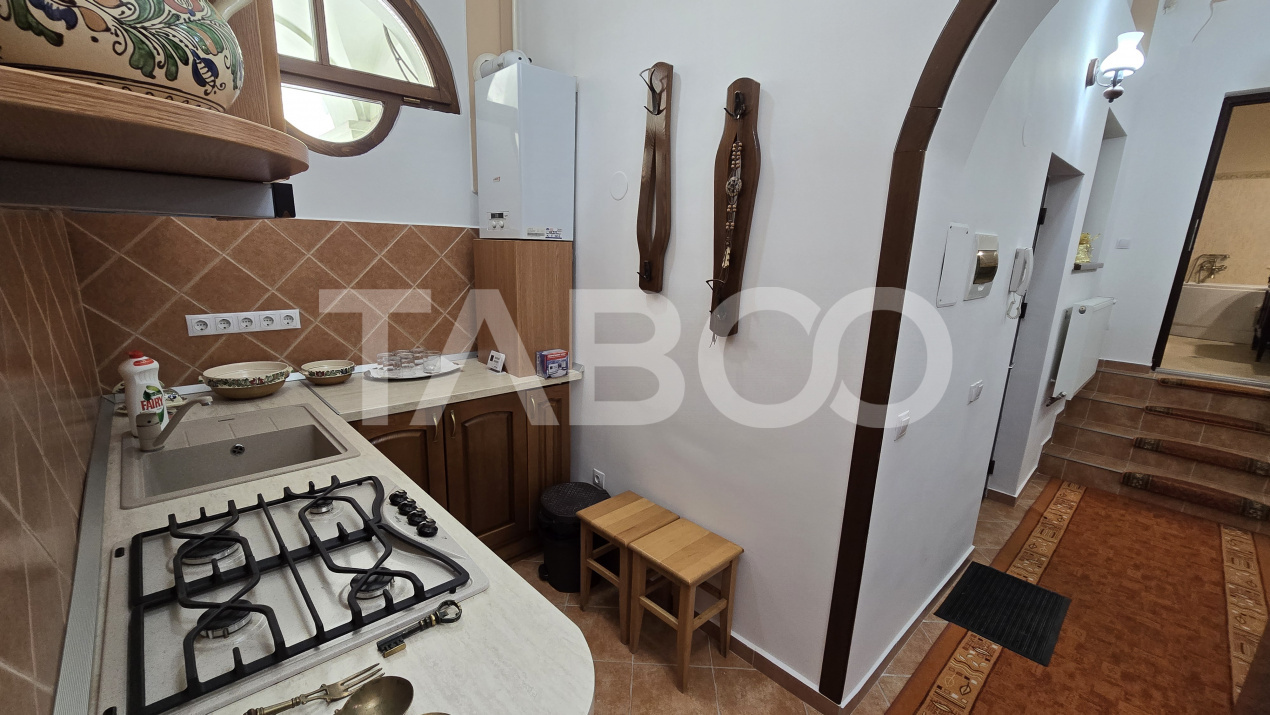 Apartament de vanzare Centrul Istoric 2 camere pretabil regim hotelier