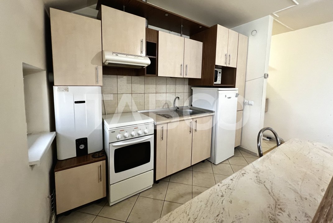 Apartament de vanzare complet mobilat 2 camere pe Semaforului Sibiu