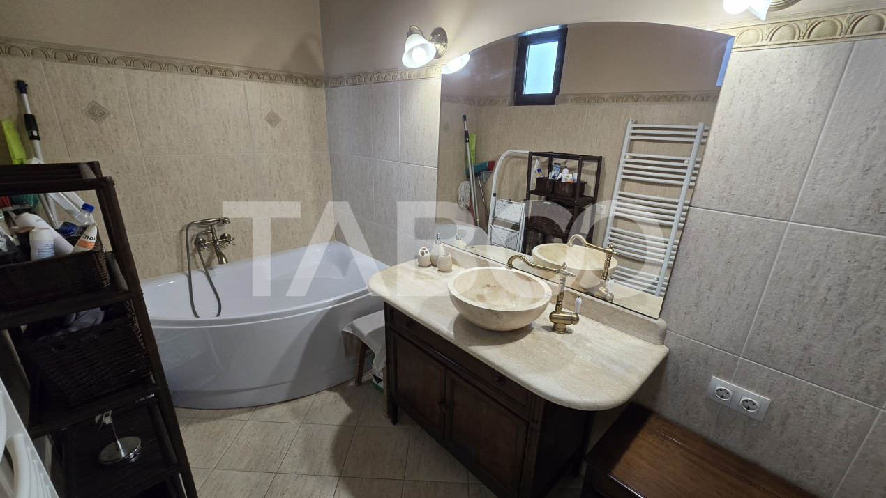 Apartament de vanzare cu 2 camere 61mp Piata Mare Sibiu