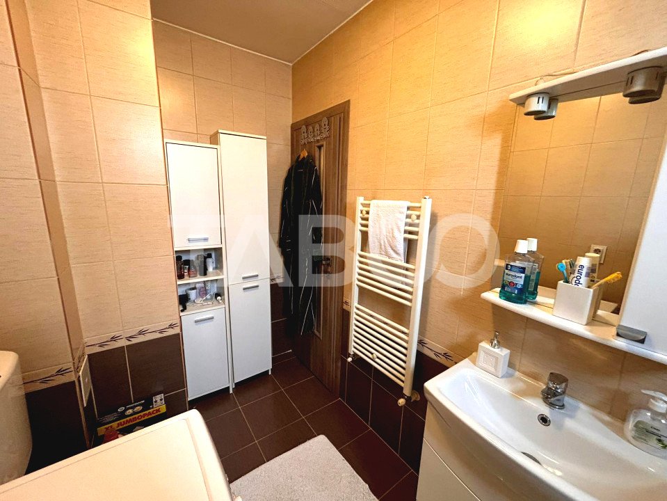 Apartament de vanzare cu 2 camere balcon loc de parcare zona Selimbar 