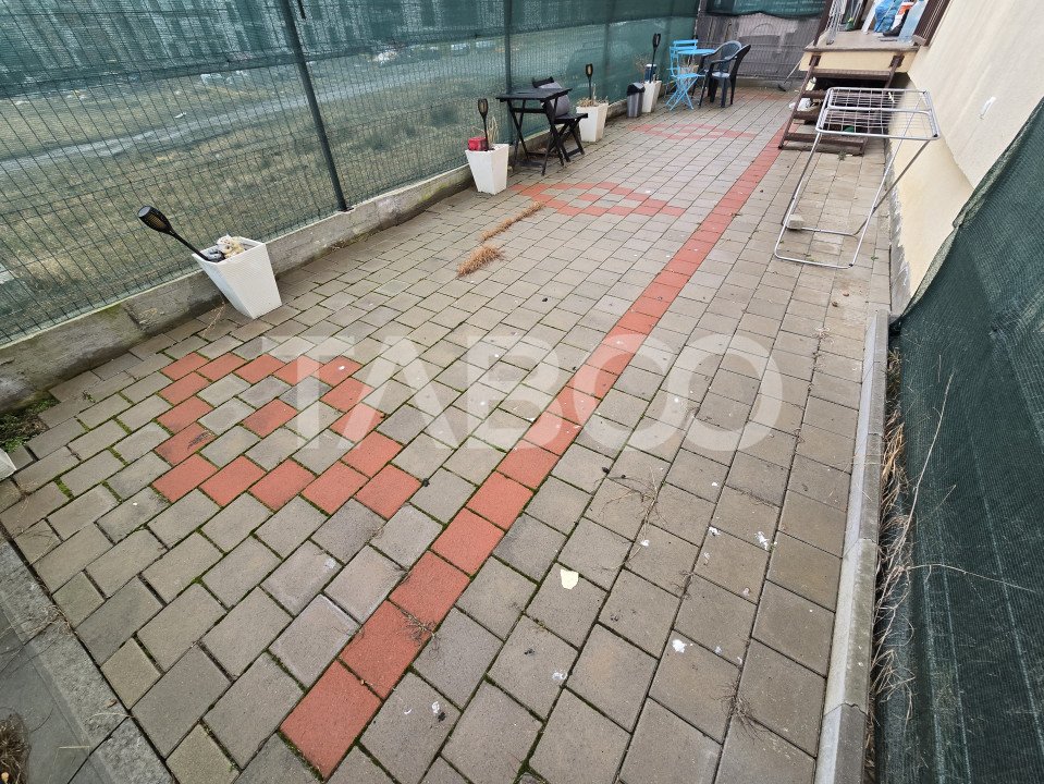 Apartament de vanzare cu 2 camere balcon parcare si gradina Turnisor