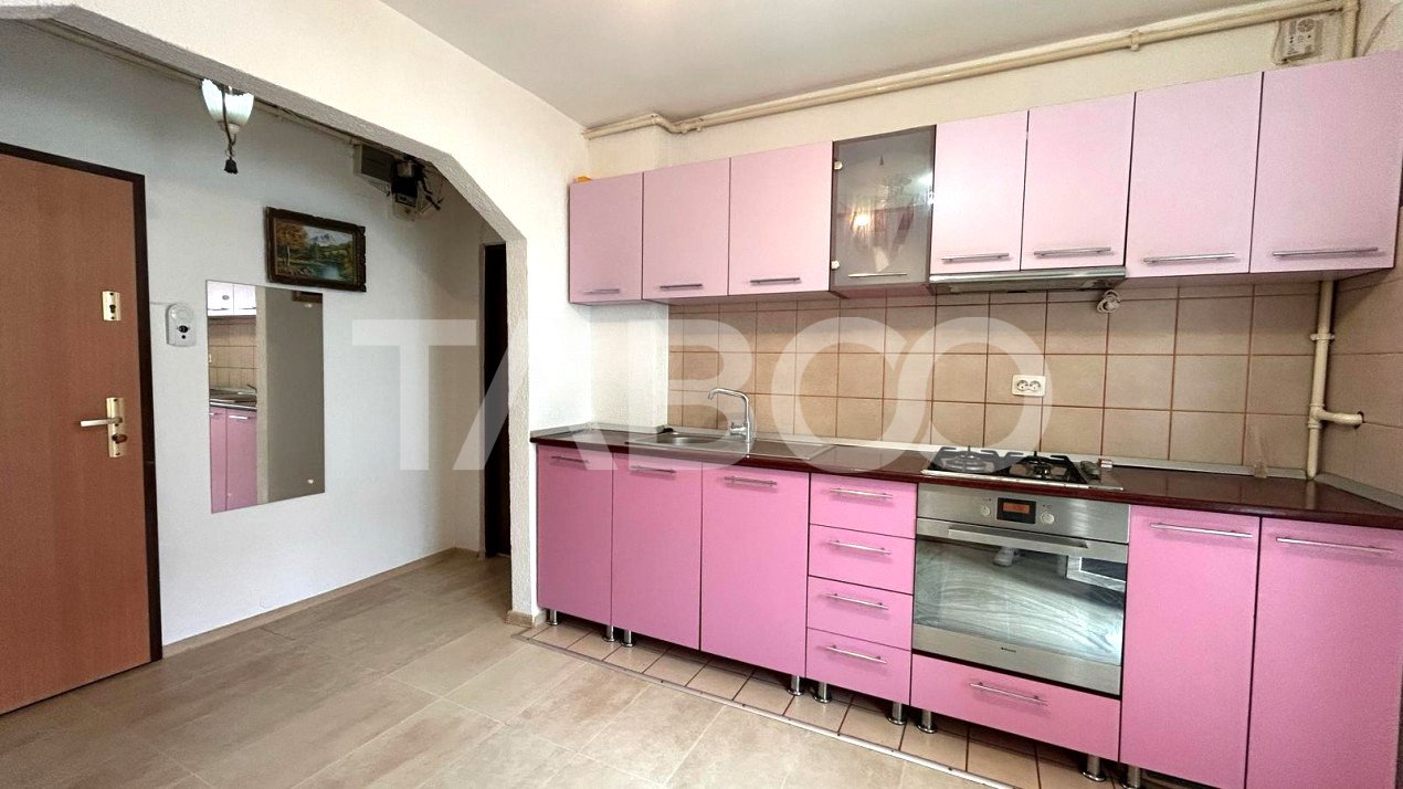 Apartament de vanzare cu 2 camere balcon pivnita in Vasile Aaron Sibiu