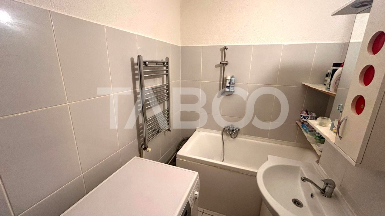 Apartament de vanzare cu 2 camere balcon pivnita in Vasile Aaron Sibiu