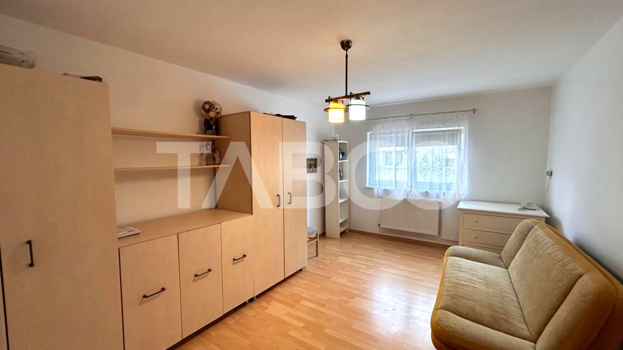 Apartament de vanzare cu 2 camere balcon pivnita in Vasile Aaron Sibiu