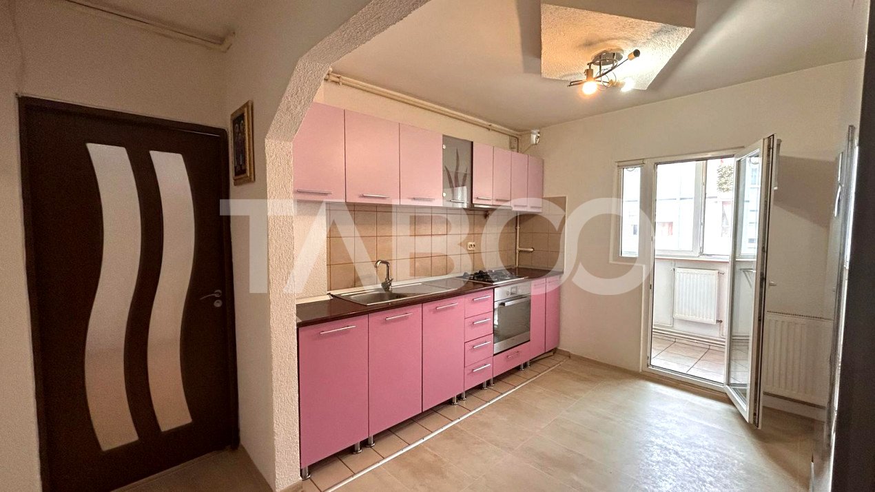 Apartament de vanzare cu 2 camere balcon pivnita in Vasile Aaron Sibiu