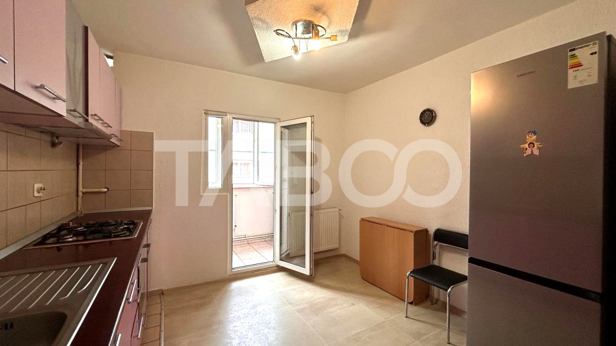 Apartament de vanzare cu 2 camere balcon pivnita in Vasile Aaron Sibiu