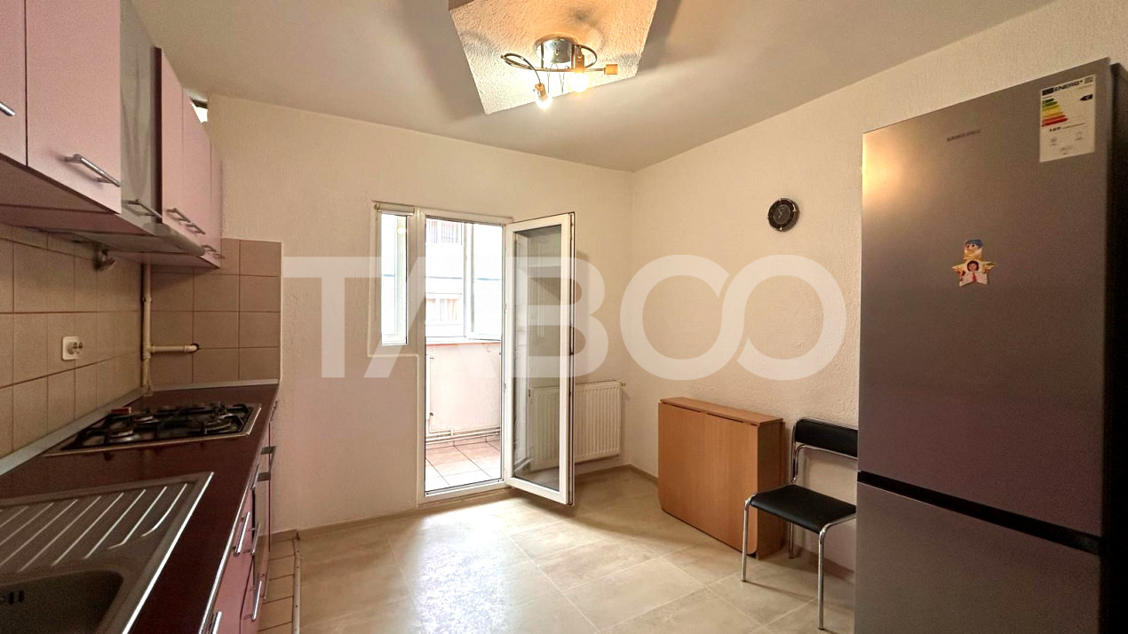 Apartament de vanzare cu 2 camere balcon pivnita in Vasile Aaron Sibiu