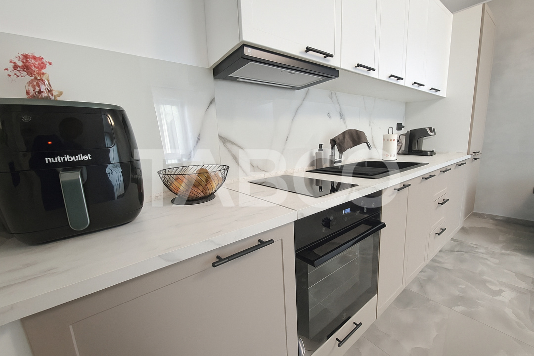Apartament de vanzare cu 2 camere etaj intermediar Doamna Stanca 
