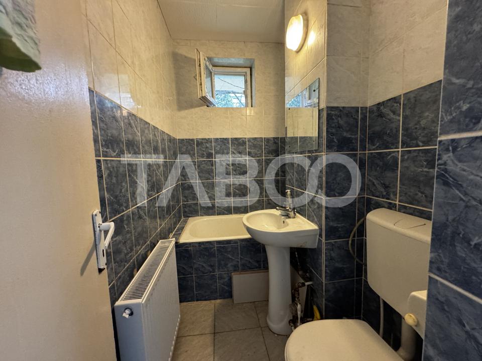 Apartament de vanzare cu 2 camere partial renovat Mihai Viteazul Sibiu