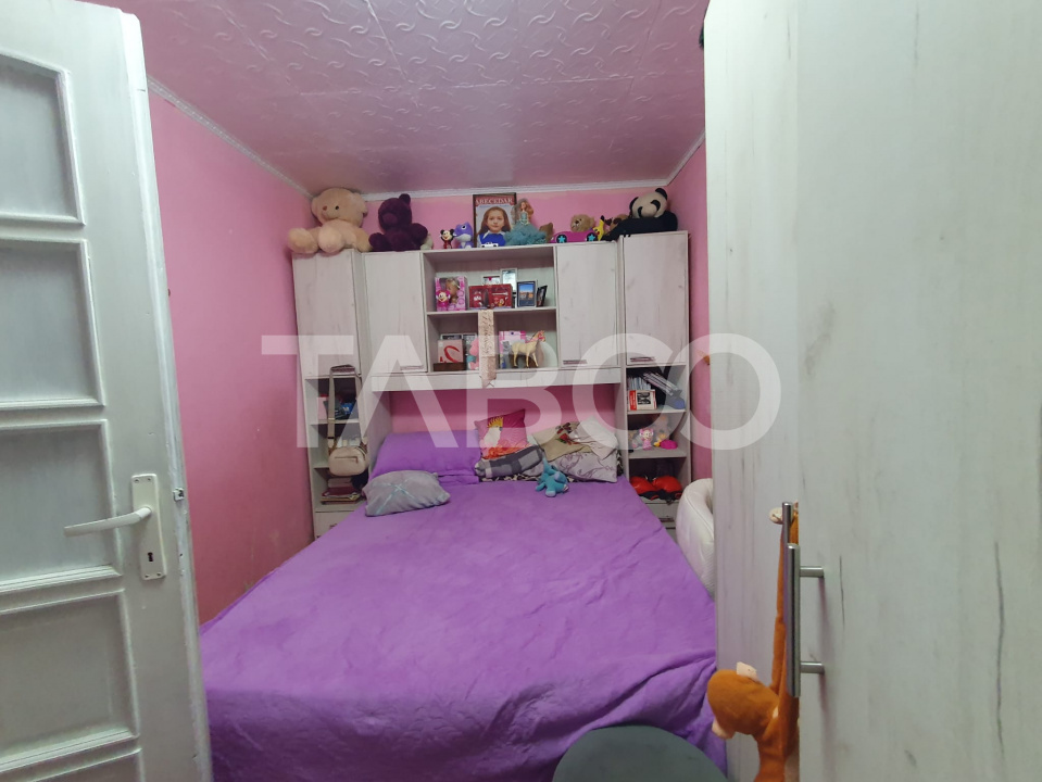 Apartament de vanzare cu 2 camere semidecomandat 40 mp utili