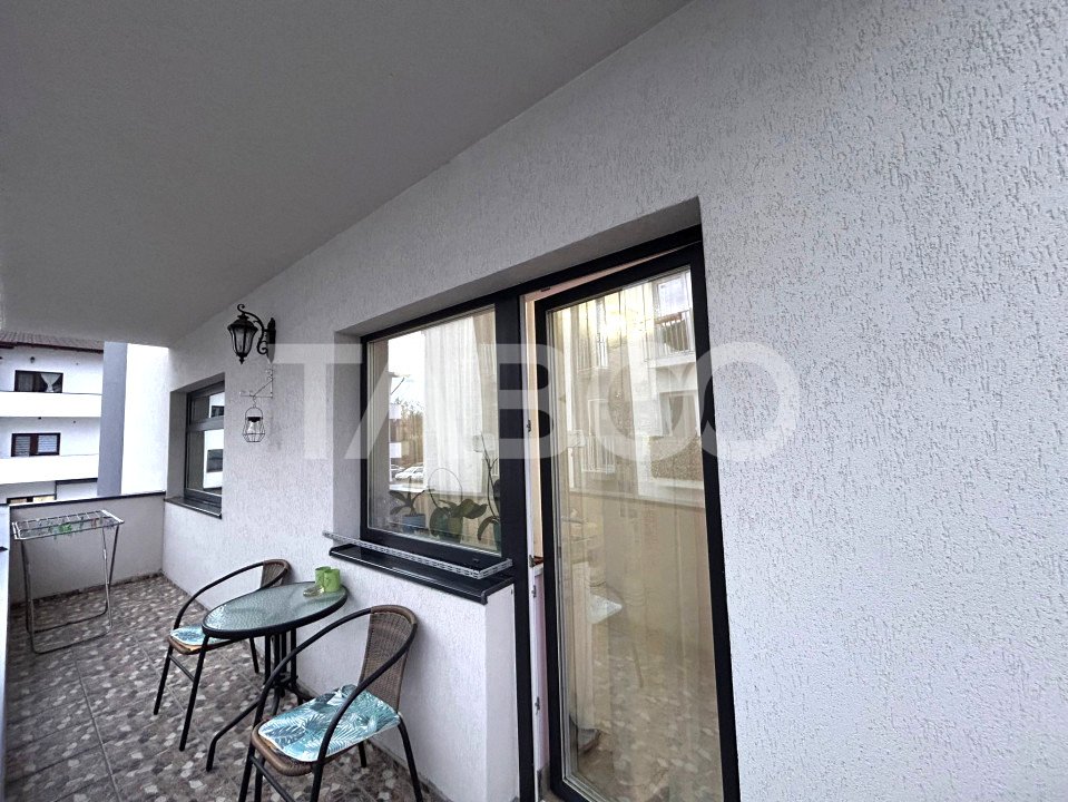 Apartament de vanzare cu 3 camere 2 bai 2 balcoane pivnita si parcare