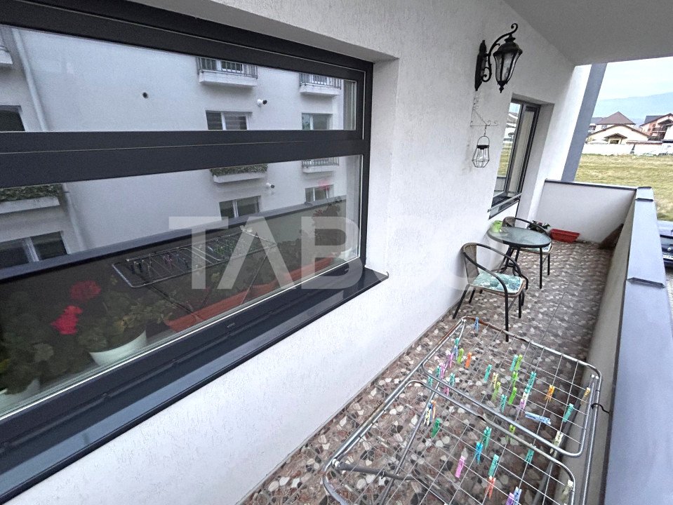 Apartament de vanzare cu 3 camere 2 bai 2 balcoane pivnita si parcare