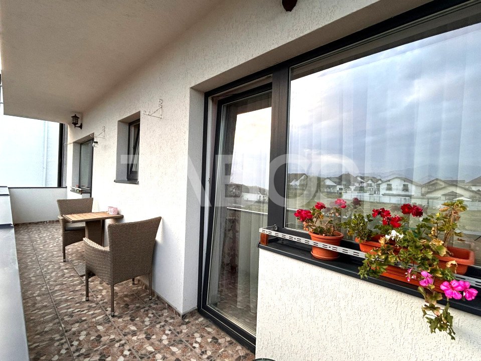 Apartament de vanzare cu 3 camere 2 bai 2 balcoane pivnita si parcare