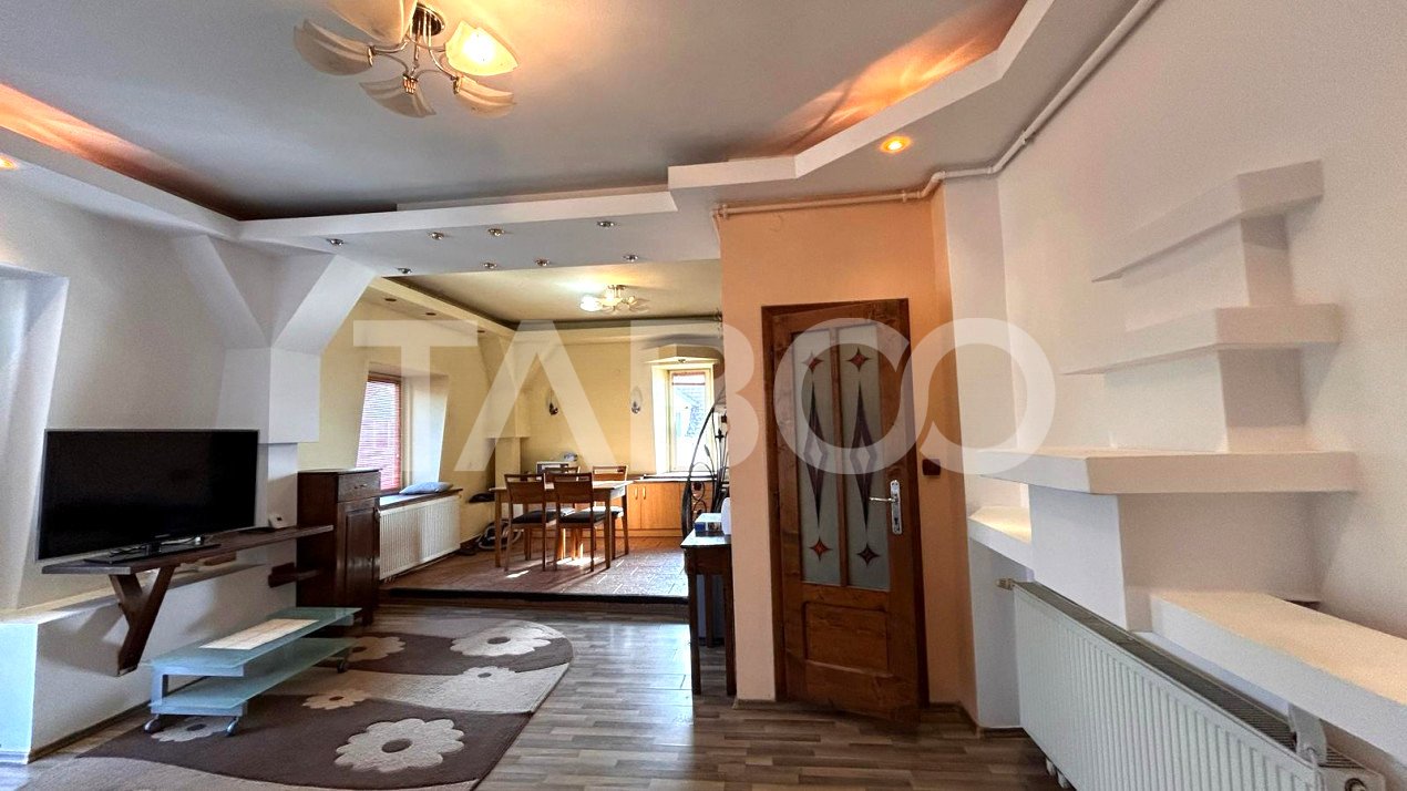 Apartament de vanzare cu 3 camere 63 mpu 2 balcoane 2 bai in Sibiu