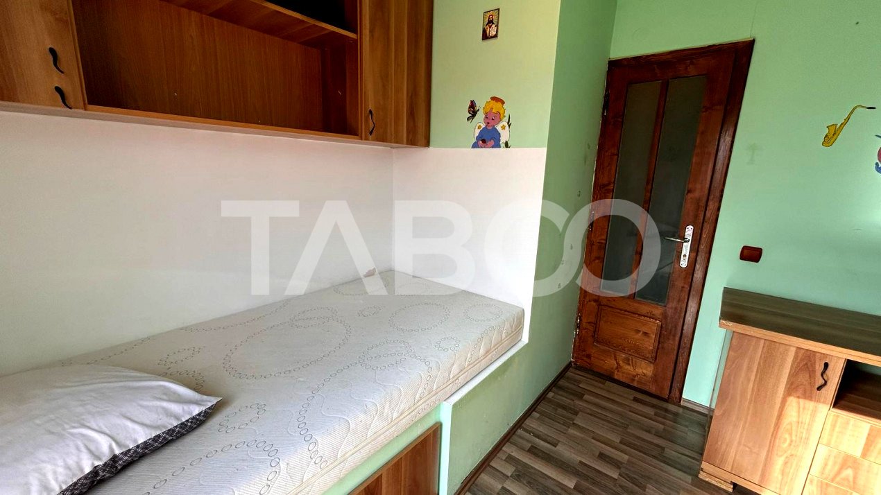 Apartament de vanzare cu 3 camere 63 mpu 2 balcoane 2 bai in Sibiu