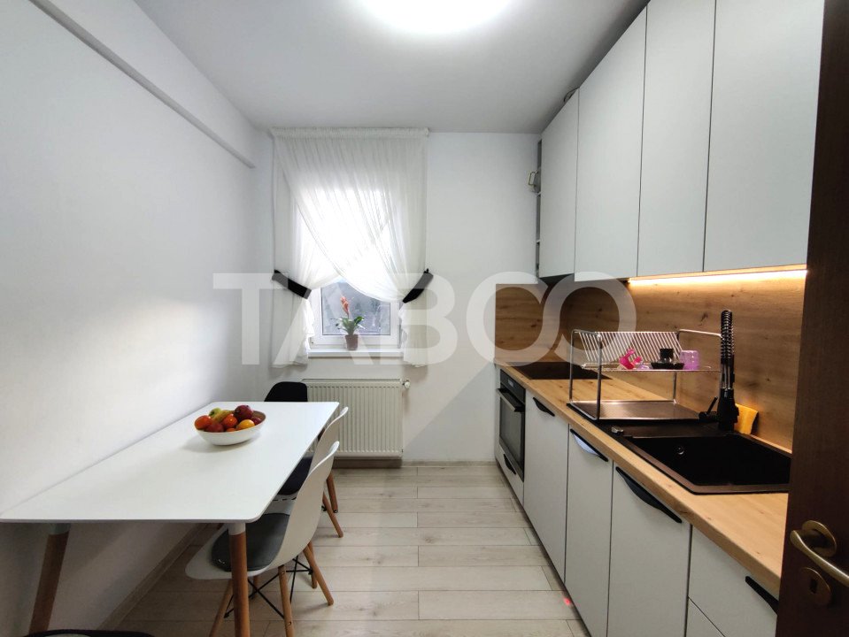 Apartament de vanzare cu 3 camere 87 mpu garaj boxa balcon in Sibiu