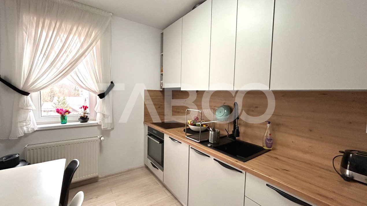 Apartament de vanzare cu 3 camere 87 mpu garaj boxa balcon in Sibiu