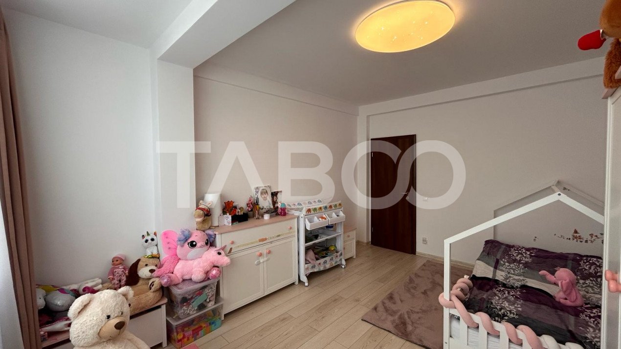 Apartament de vanzare cu 3 camere 87 mpu garaj boxa balcon in Sibiu