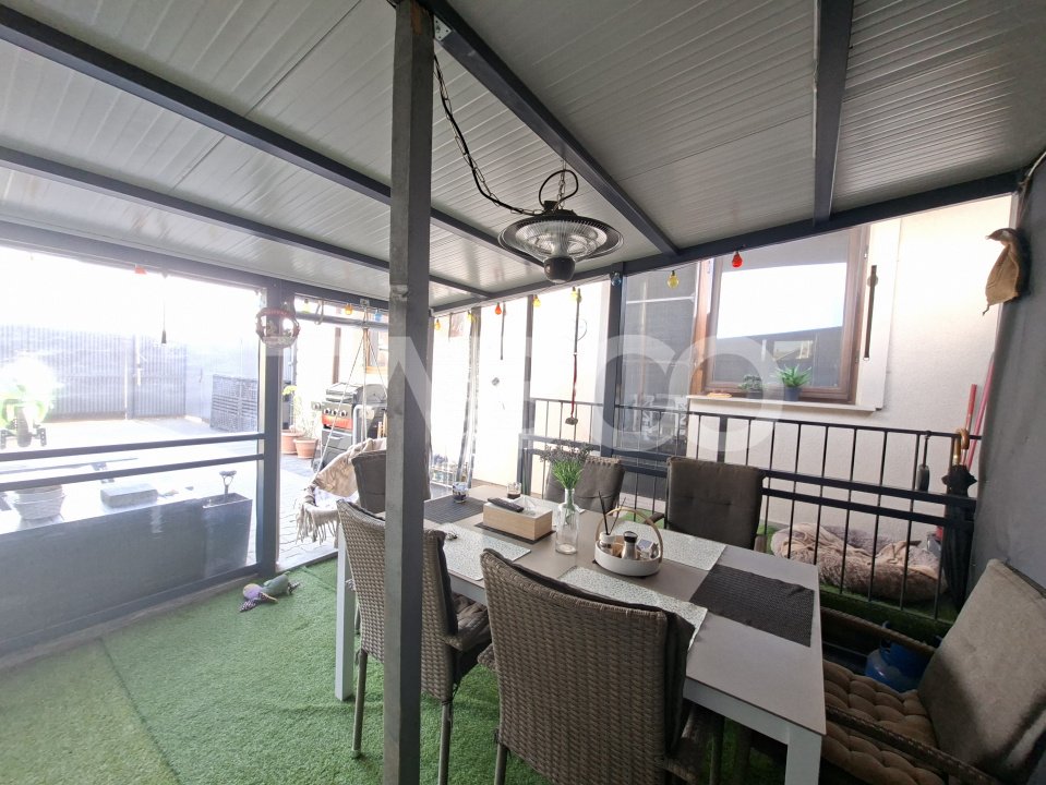 Apartament de vanzare cu 3 camere cu gradina de 85 mp si 2 parcari
