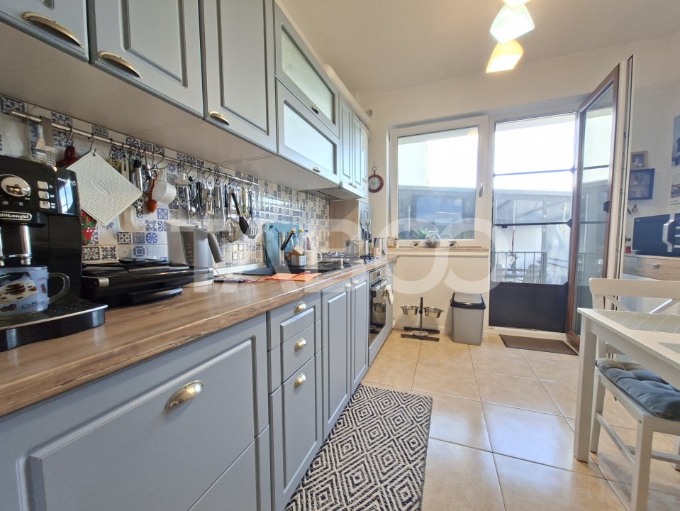 Apartament de vanzare cu 3 camere cu gradina de 85 mp si 2 parcari in Sibiu - Calea Surii Mici