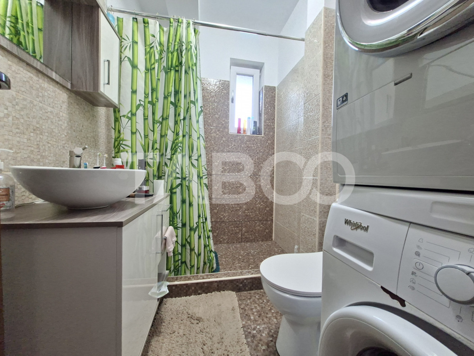Apartament de vanzare cu 3 camere cu gradina de 85 mp si 2 parcari
