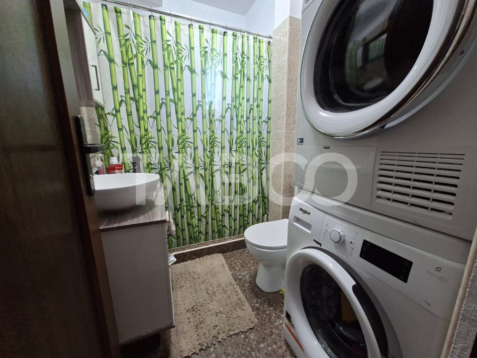 Apartament de vanzare cu 3 camere cu gradina de 85 mp si 2 parcari