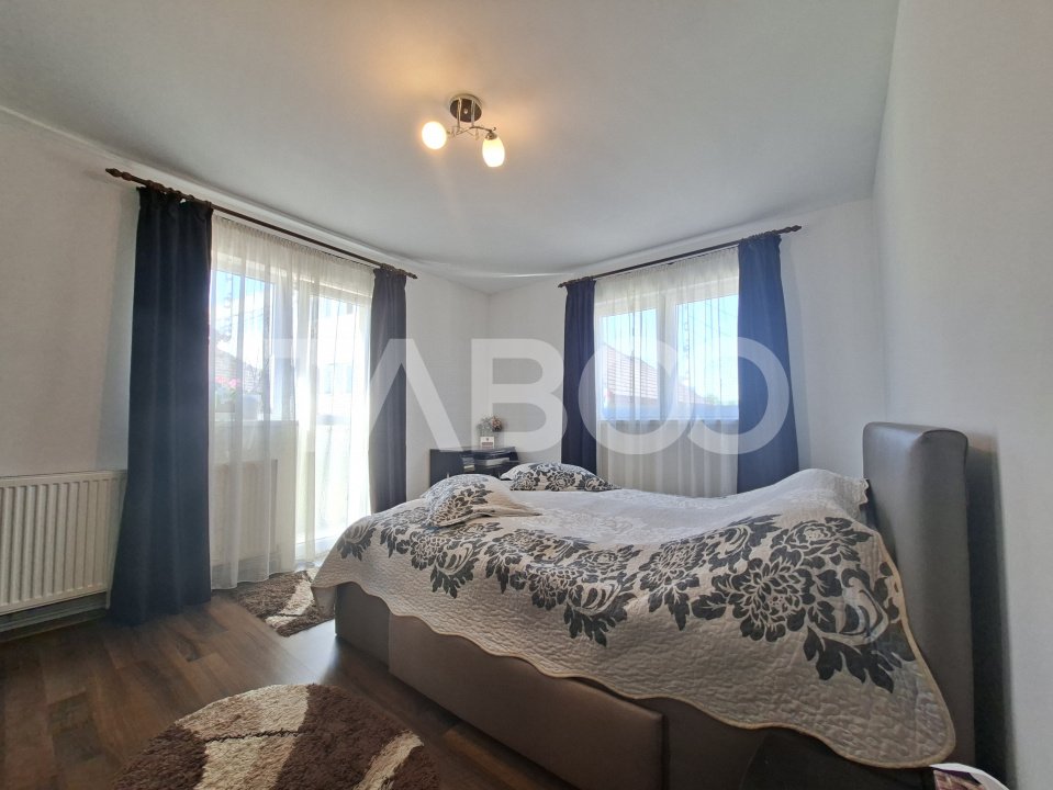 Apartament de vanzare cu 3 camere etaj 1 balcon in bloc nou Central