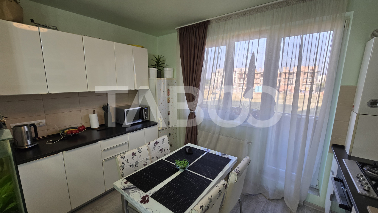 Apartament de vanzare cu 3 camere etaj intermediar Calea Surii Mici