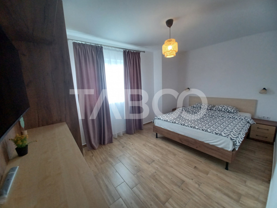 Apartament de vanzare cu 3 camere si balcon Kogalniceanu
