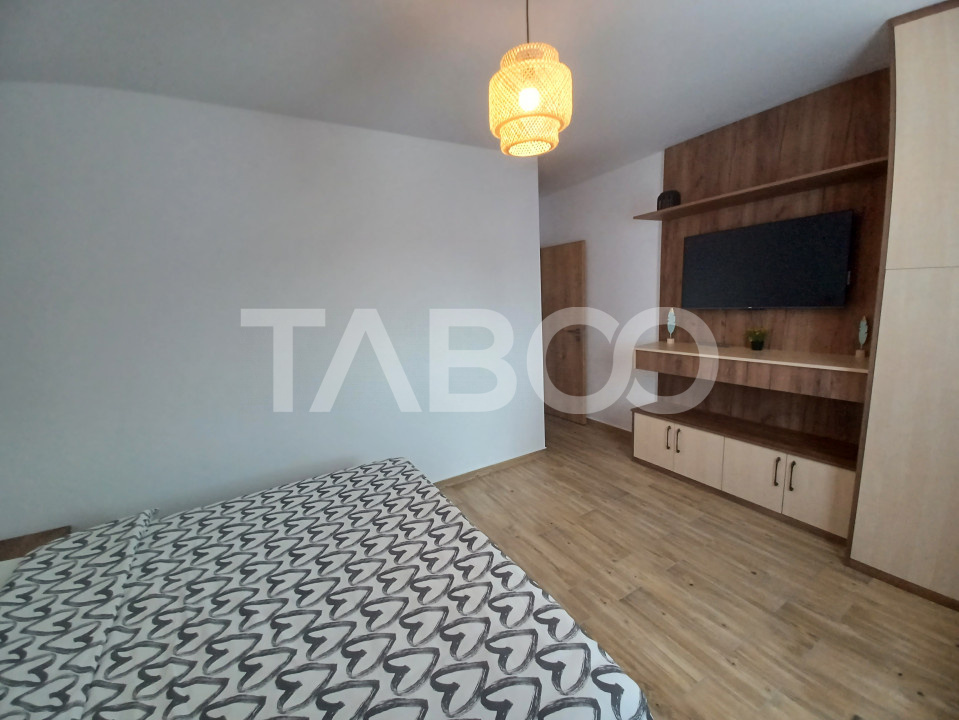 Apartament de vanzare cu 3 camere si balcon Kogalniceanu