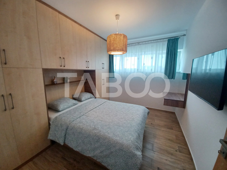 Apartament de vanzare cu 3 camere si balcon Kogalniceanu