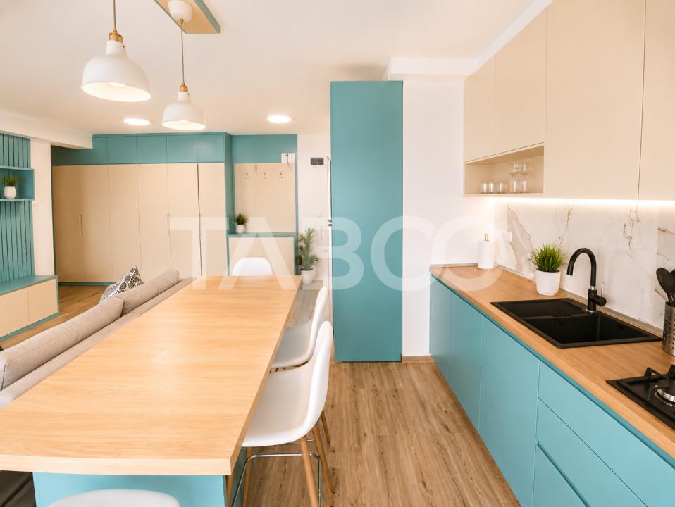 Apartament de vanzare cu 3 camere si balcon Kogalniceanu