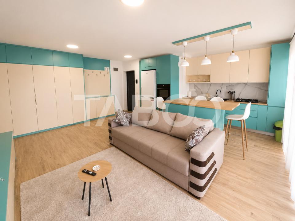 Apartament de vanzare cu 3 camere si balcon Kogalniceanu