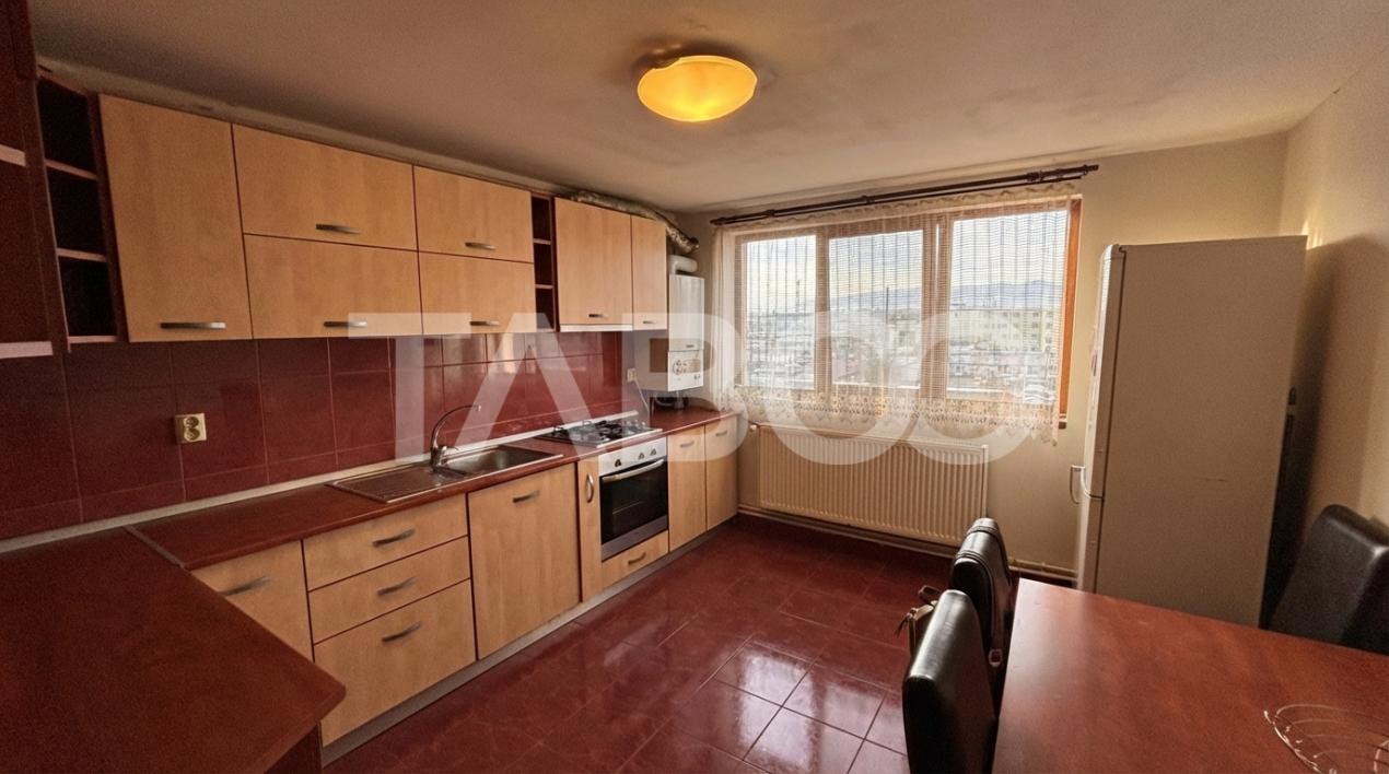 Apartament de vanzare cu 4 camere 103 mpu+ balcon zona Turnisor Sibiu