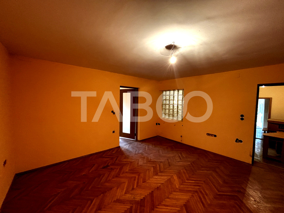Apartament de vanzare cu 4 camere  110 mp Orasul de Jos Sibiu 