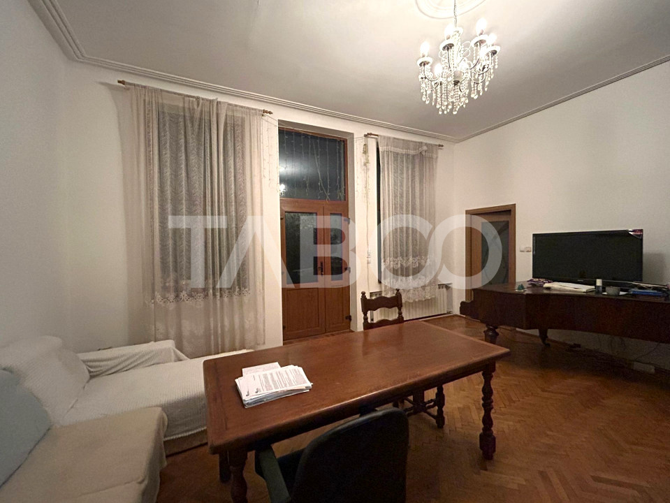 Apartament de vanzare cu garaj terasa 55 mpu zona Central Sibiu