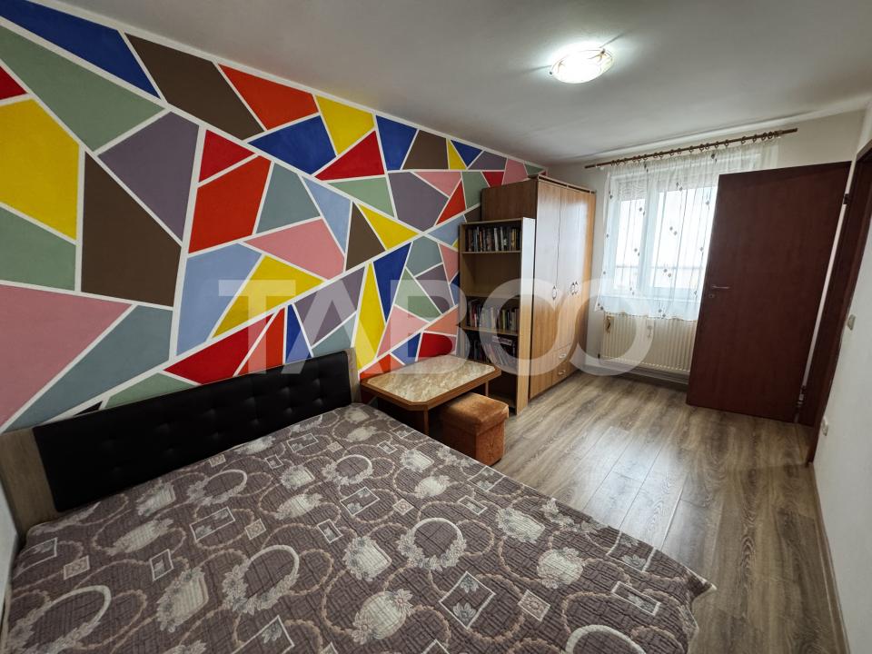 Apartament de vanzare decomandat 4 camere 73 mpu Vasile Aaron Sibiu
