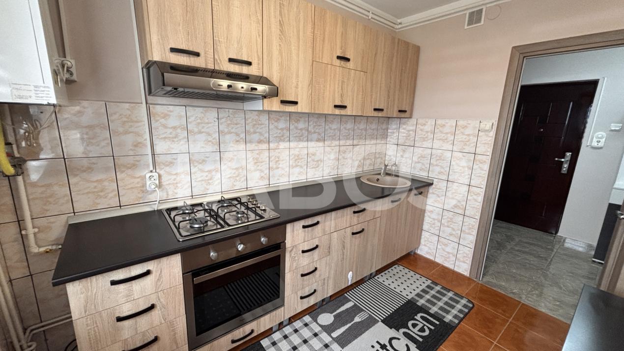 Apartament de vanzare decomandat 56mpu + pivnita zona Terezian