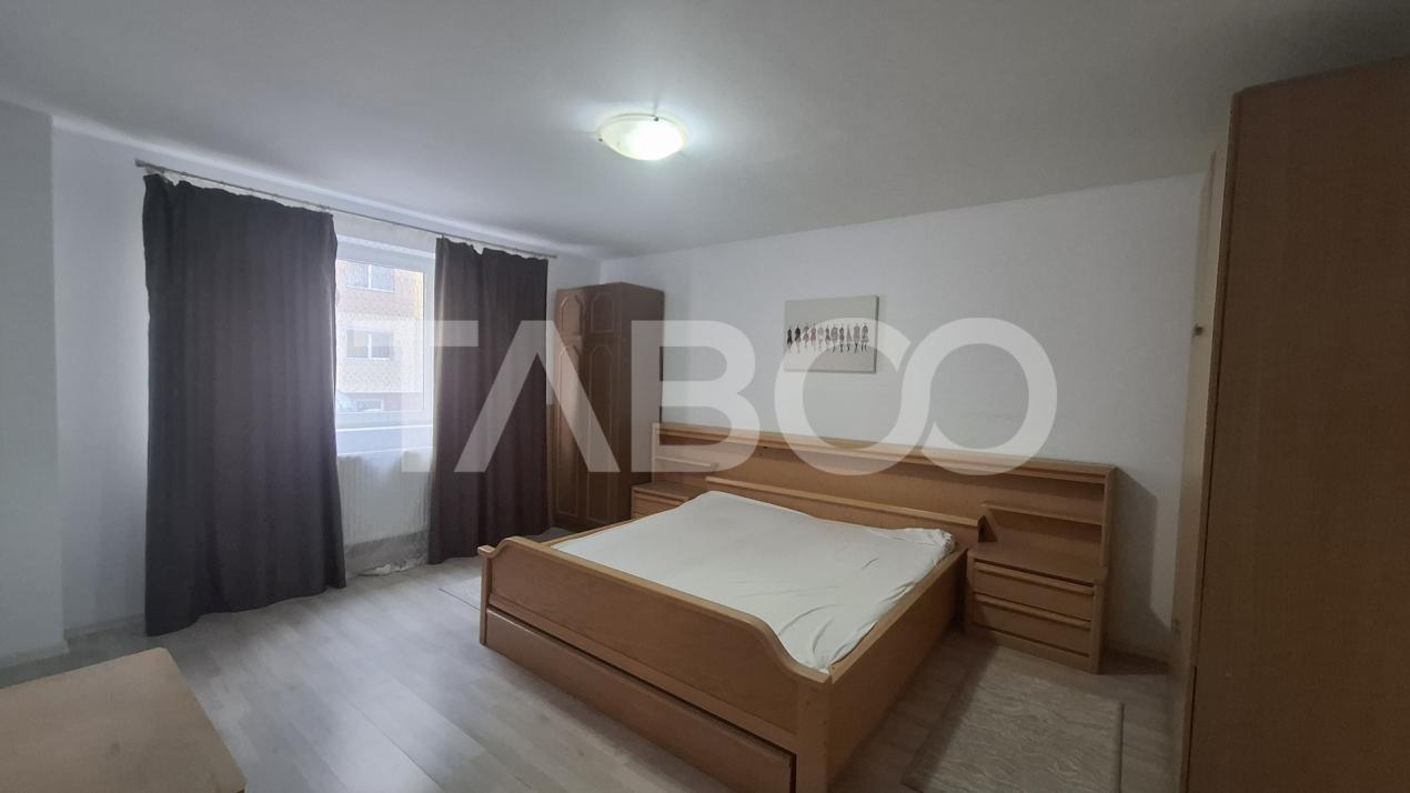 Apartament de vanzare decomandat 77 mpu 3 camere zona Rahovei Ciresica