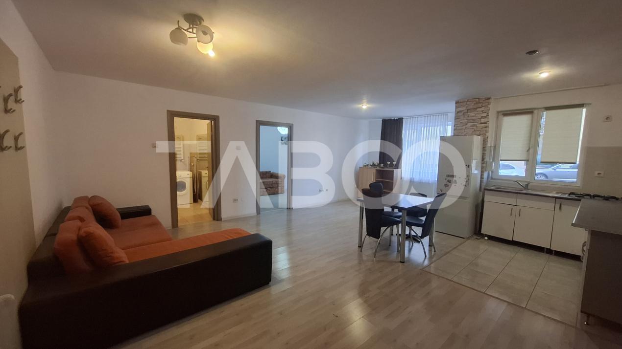 Apartament de vanzare decomandat 77 mpu 3 camere zona Rahovei Ciresica