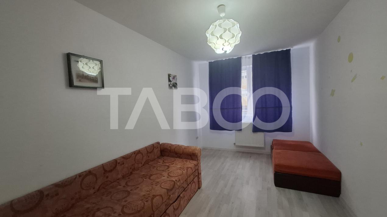 Apartament de vanzare decomandat 77 mpu 3 camere zona Rahovei Ciresica